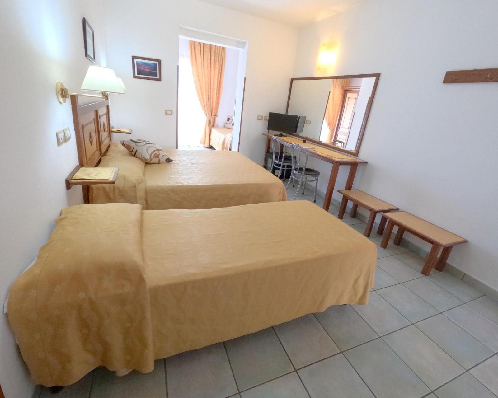 Hotel La Playa Cala Gonone Ngoại thất bức ảnh
